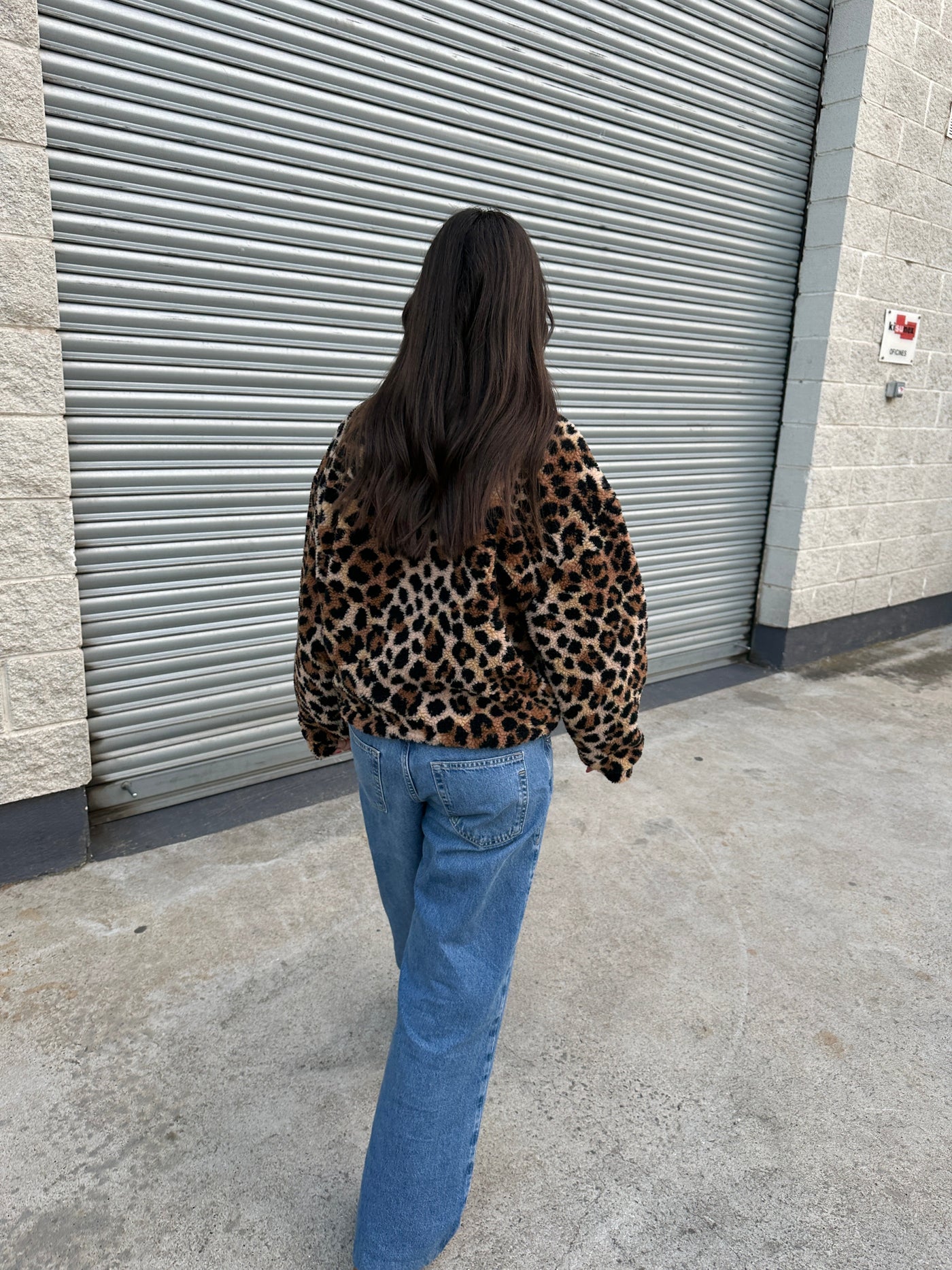 Leopard Capsule